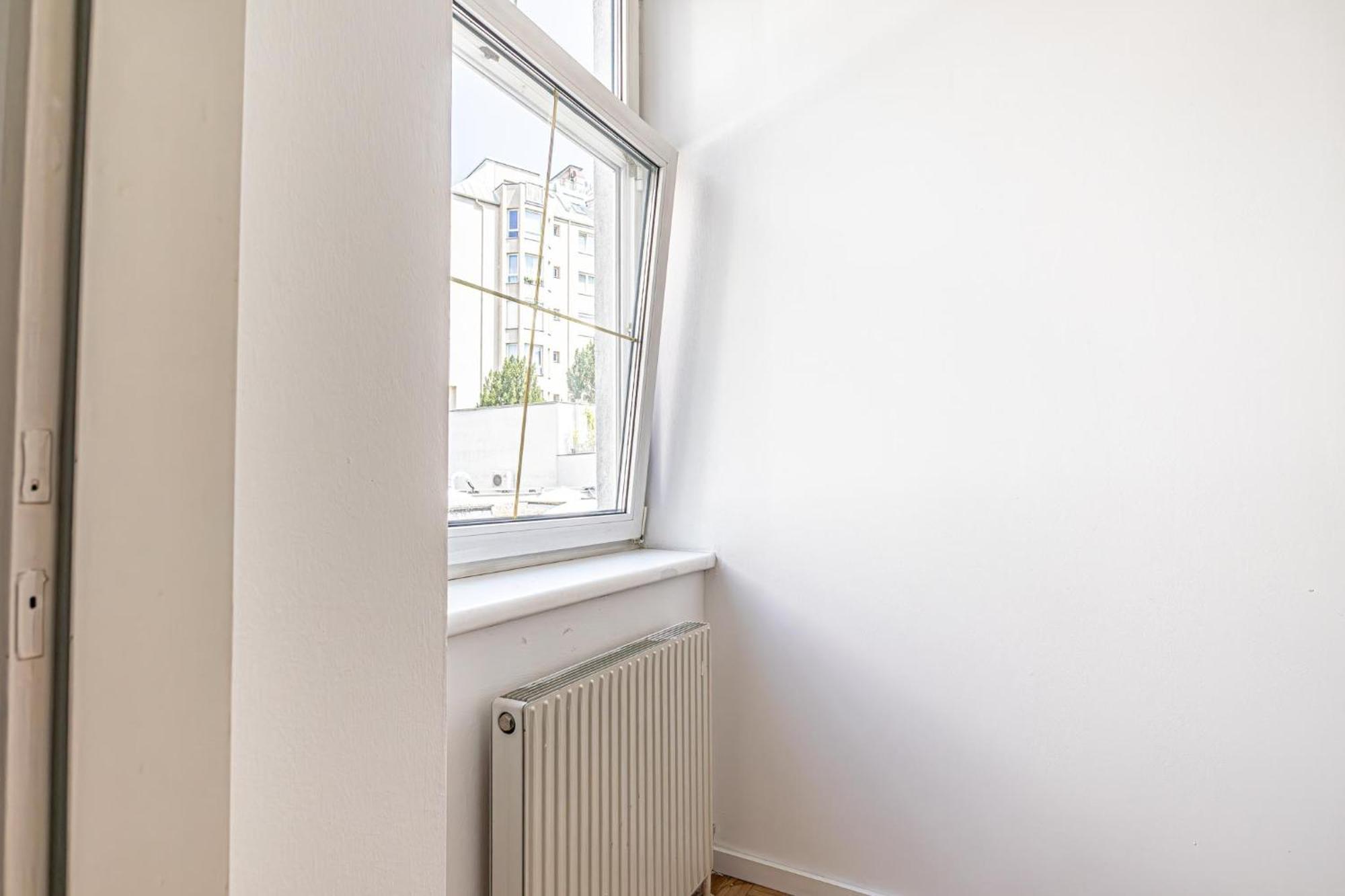 Near Schoenbrunn - Economy Rooms In Shared Apartment At Meidling Train Station Wina Bagian luar foto