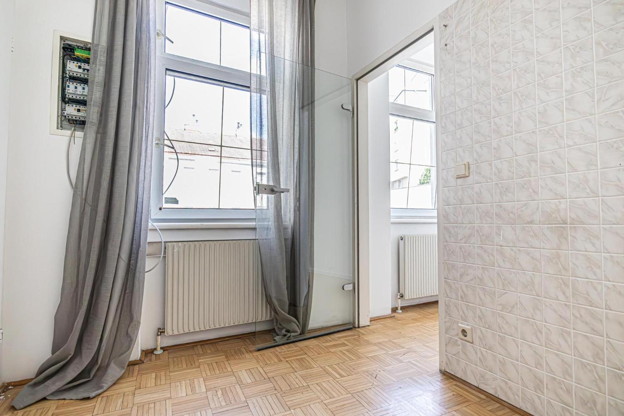 Near Schoenbrunn - Economy Rooms In Shared Apartment At Meidling Train Station Wina Bagian luar foto