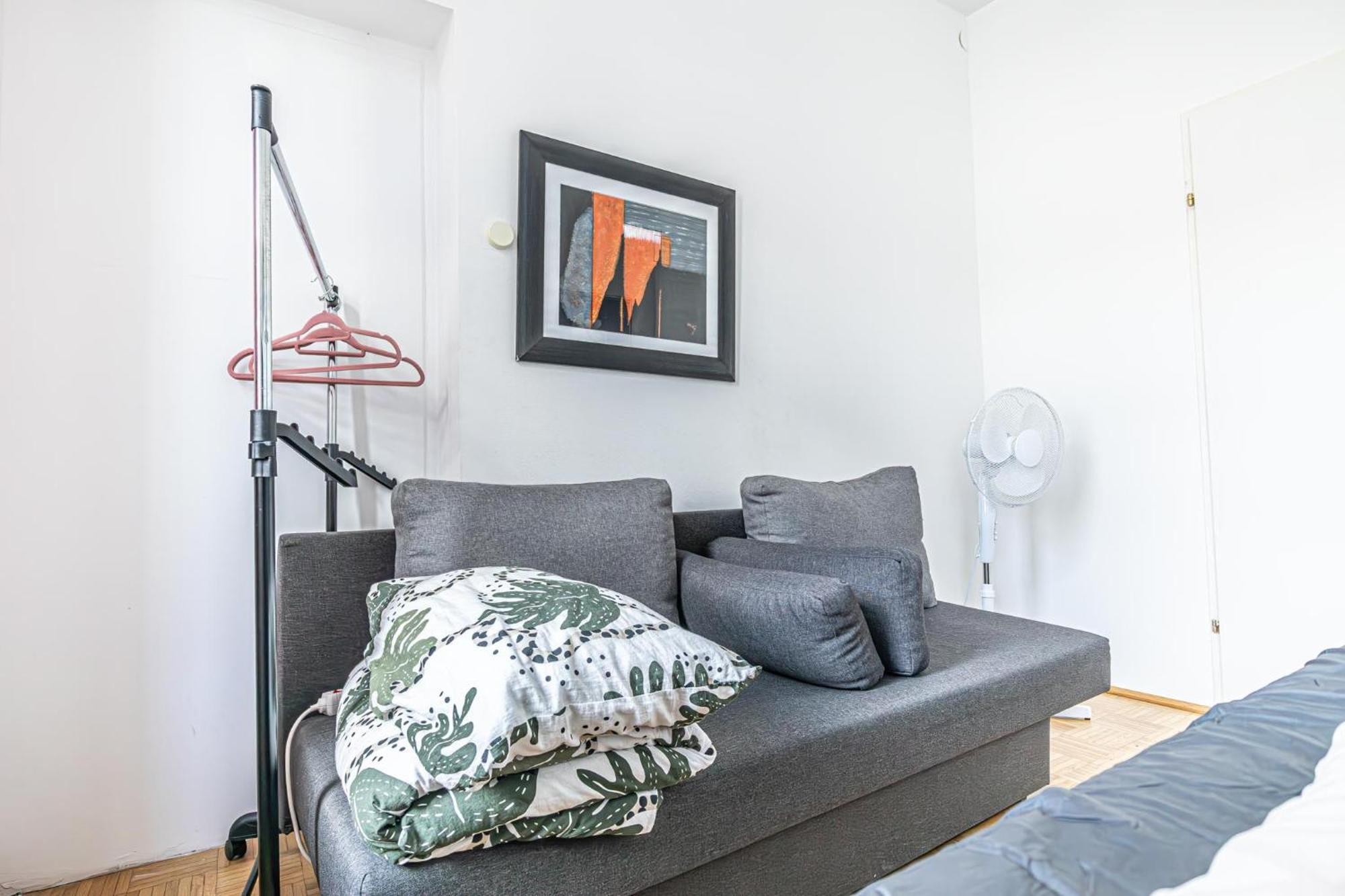 Near Schoenbrunn - Economy Rooms In Shared Apartment At Meidling Train Station Wina Bagian luar foto