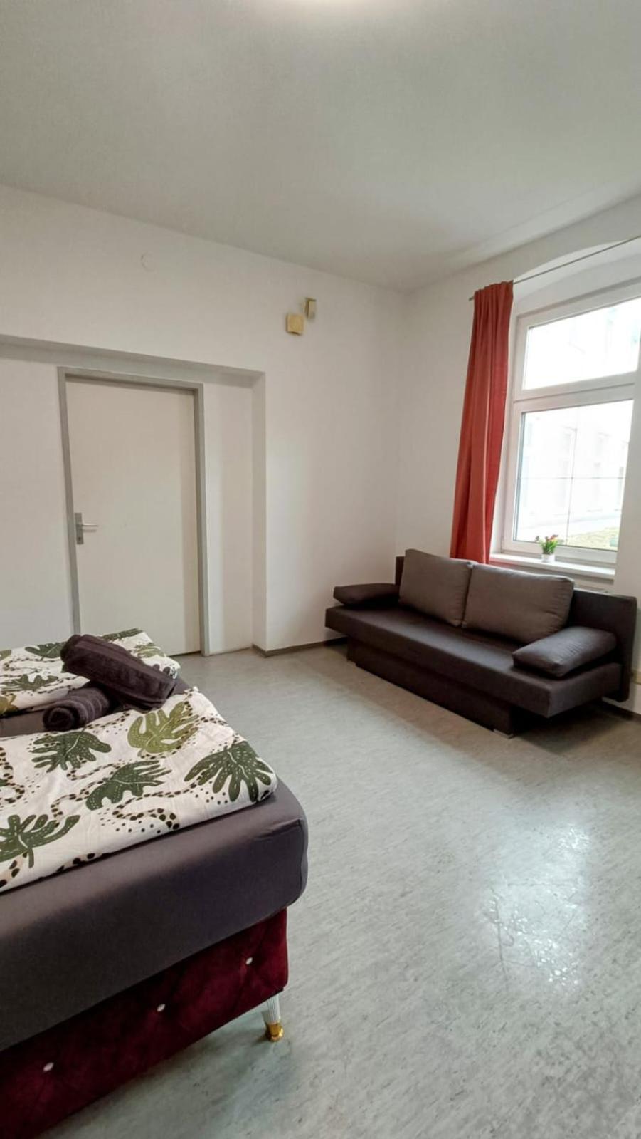 Near Schoenbrunn - Economy Rooms In Shared Apartment At Meidling Train Station Wina Bagian luar foto