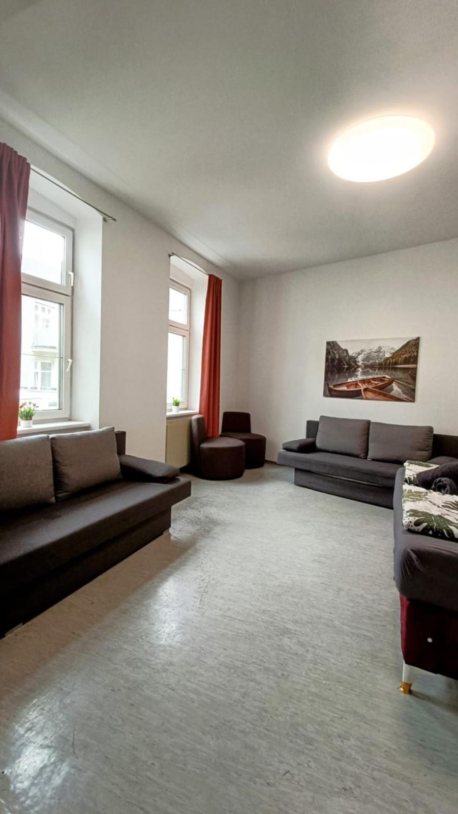 Near Schoenbrunn - Economy Rooms In Shared Apartment At Meidling Train Station Wina Bagian luar foto