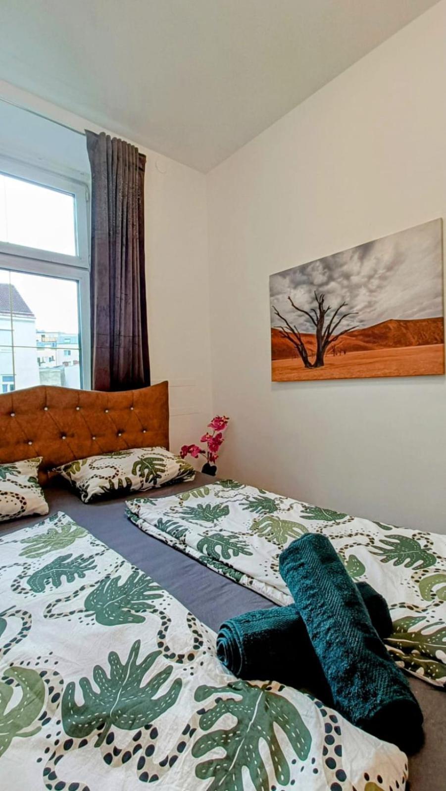 Near Schoenbrunn - Economy Rooms In Shared Apartment At Meidling Train Station Wina Bagian luar foto
