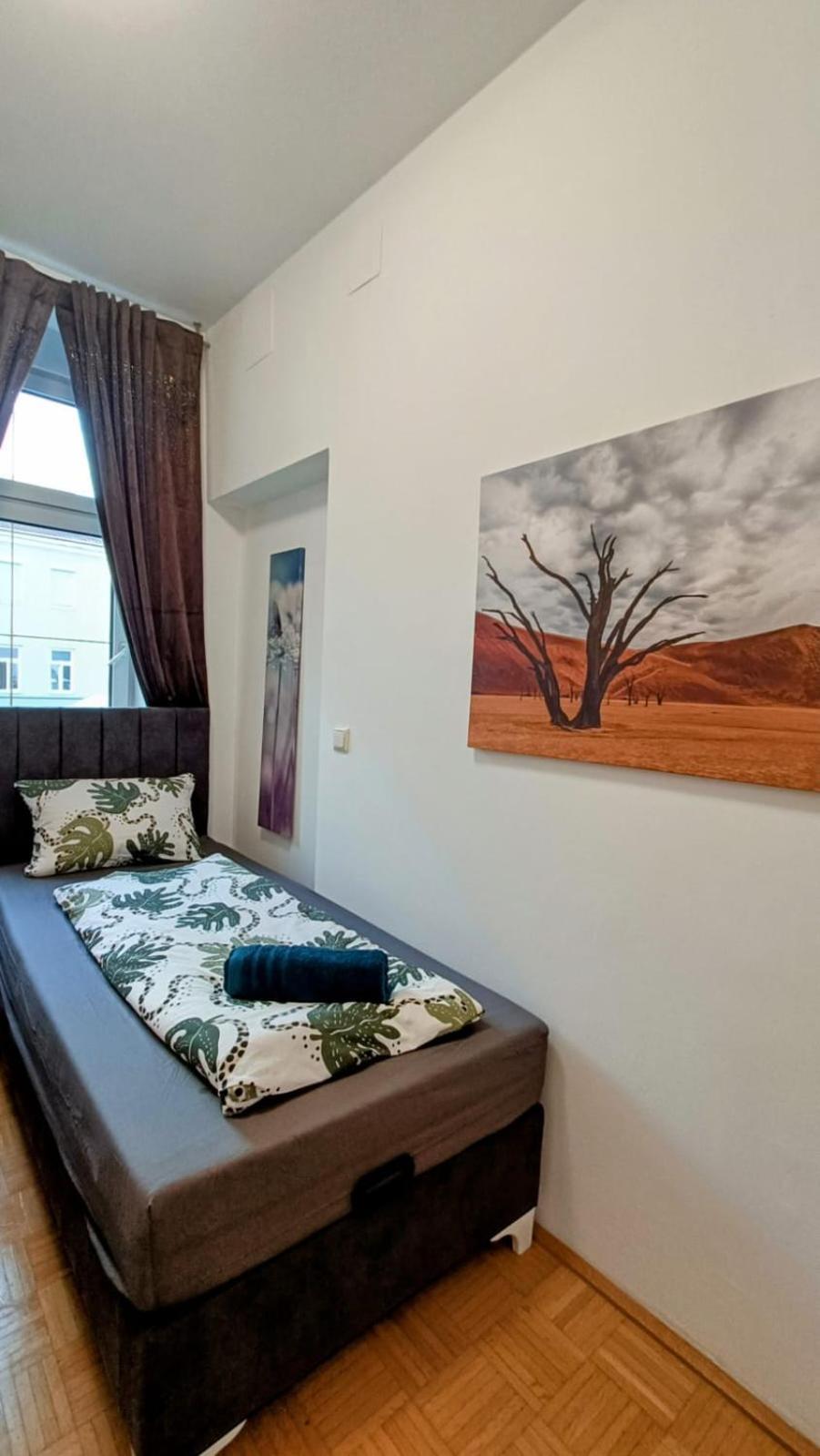 Near Schoenbrunn - Economy Rooms In Shared Apartment At Meidling Train Station Wina Bagian luar foto