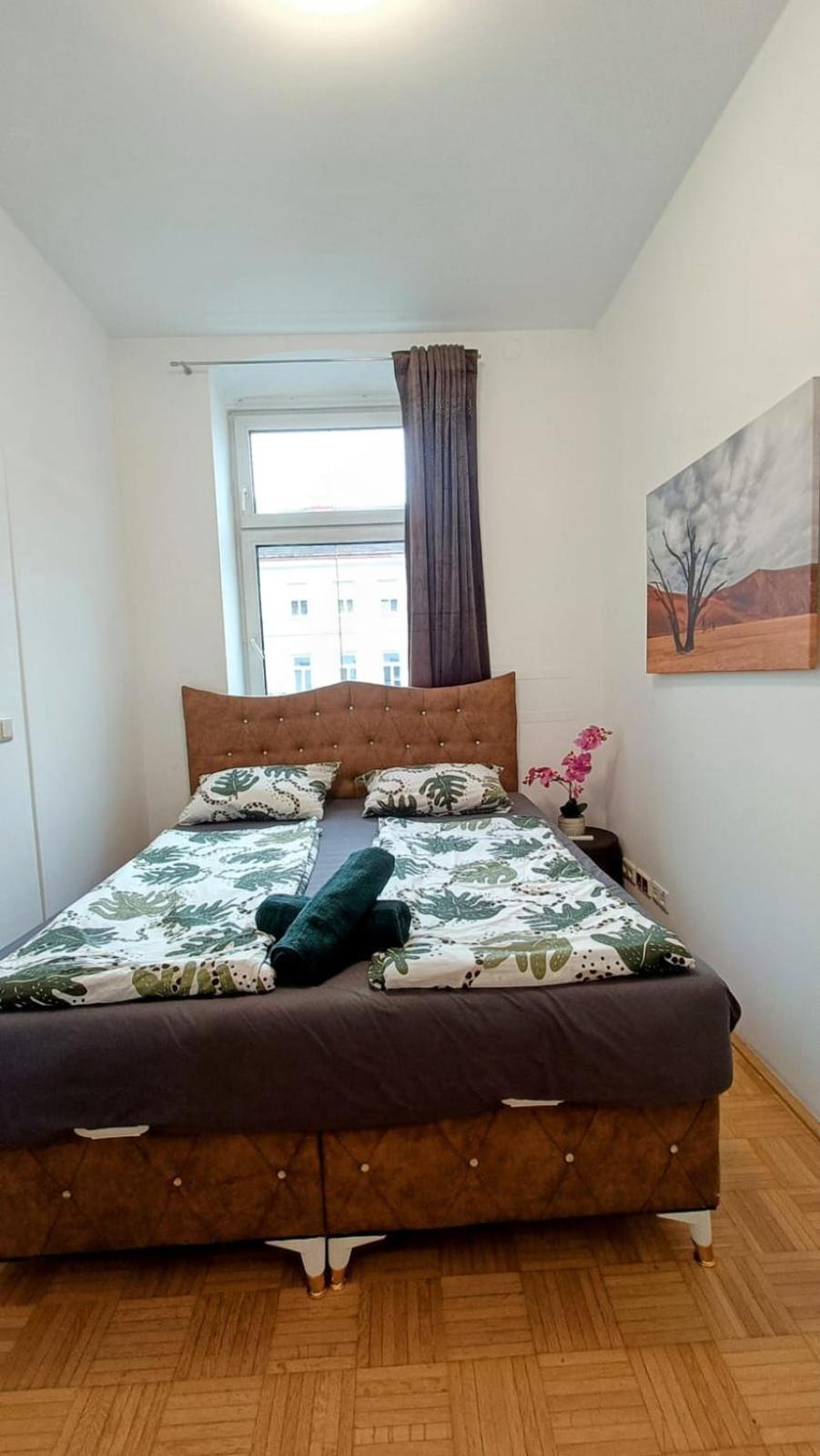 Near Schoenbrunn - Economy Rooms In Shared Apartment At Meidling Train Station Wina Bagian luar foto