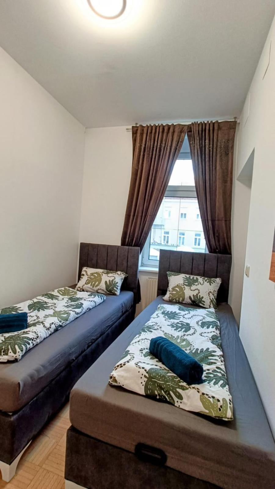 Near Schoenbrunn - Economy Rooms In Shared Apartment At Meidling Train Station Wina Bagian luar foto