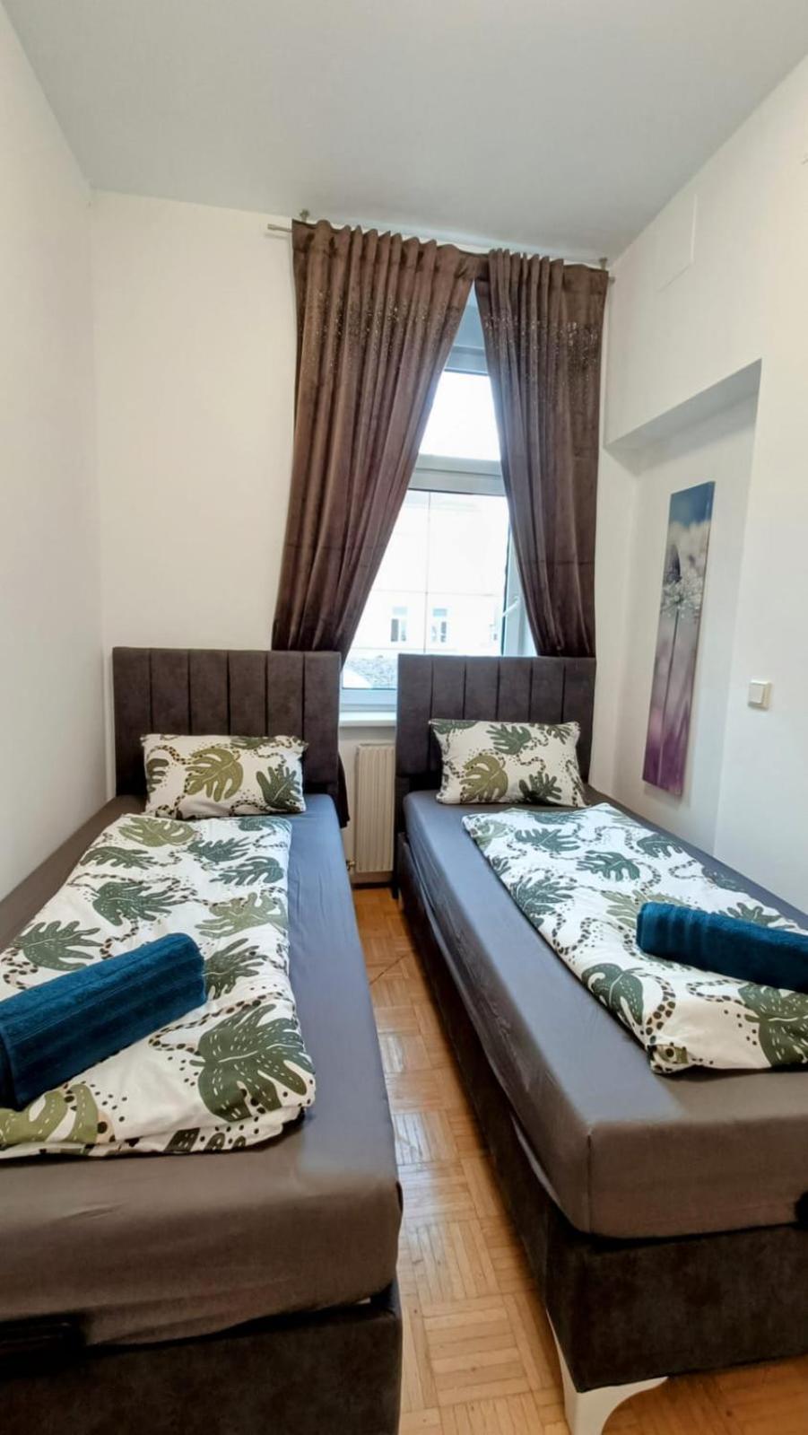 Near Schoenbrunn - Economy Rooms In Shared Apartment At Meidling Train Station Wina Bagian luar foto